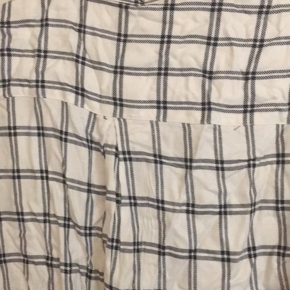 Half button down top - Picture 3 of 4
